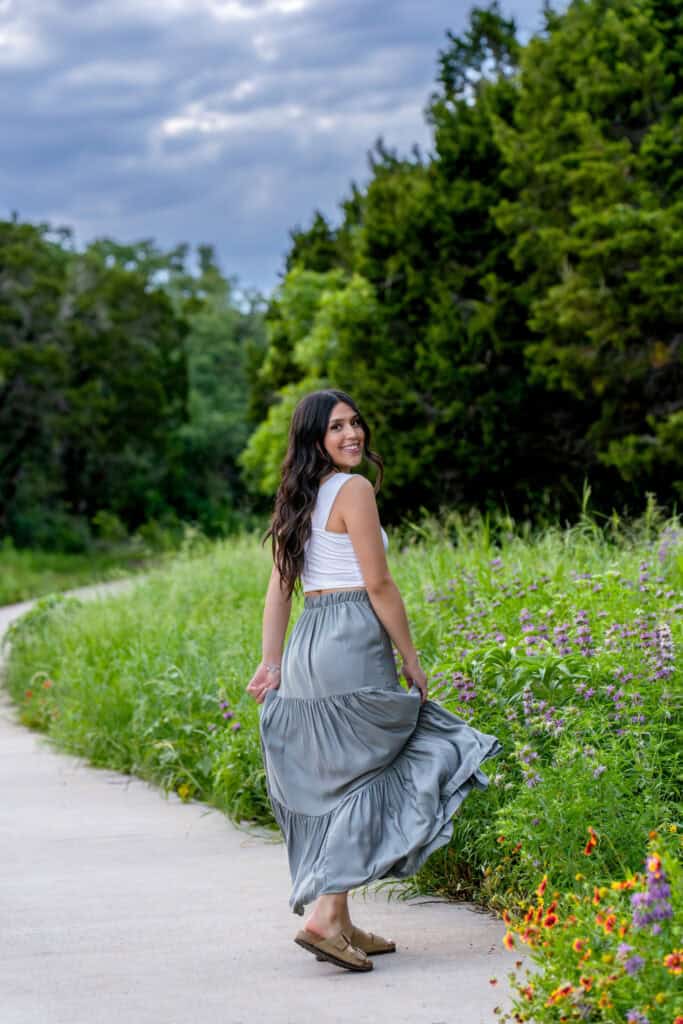 austin-senior-photographer-walnut-creek-wildflowers